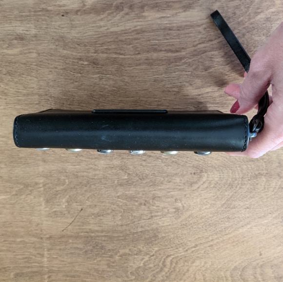 Marc Jacobs Disney Alice in Wonderland Wristlet - Picture 14 of 16